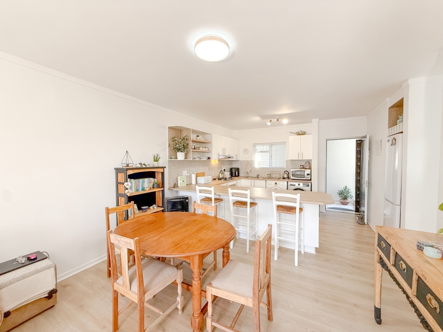 2 Bedroom Property for Sale in Bowtie Western Cape